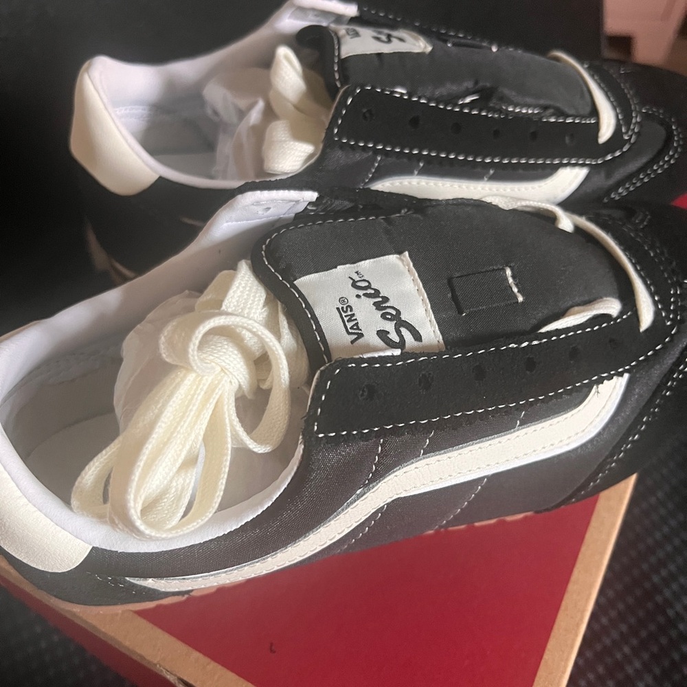 Vans Black and White super lowpro - Picture 3 of 3